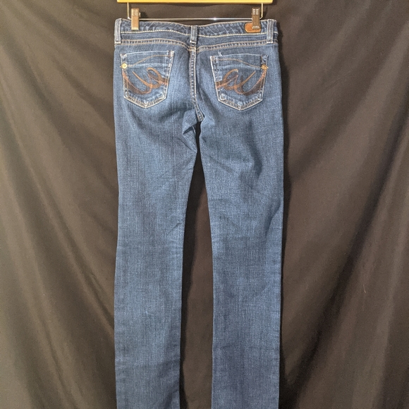 Jeans - Picture 2 of 6